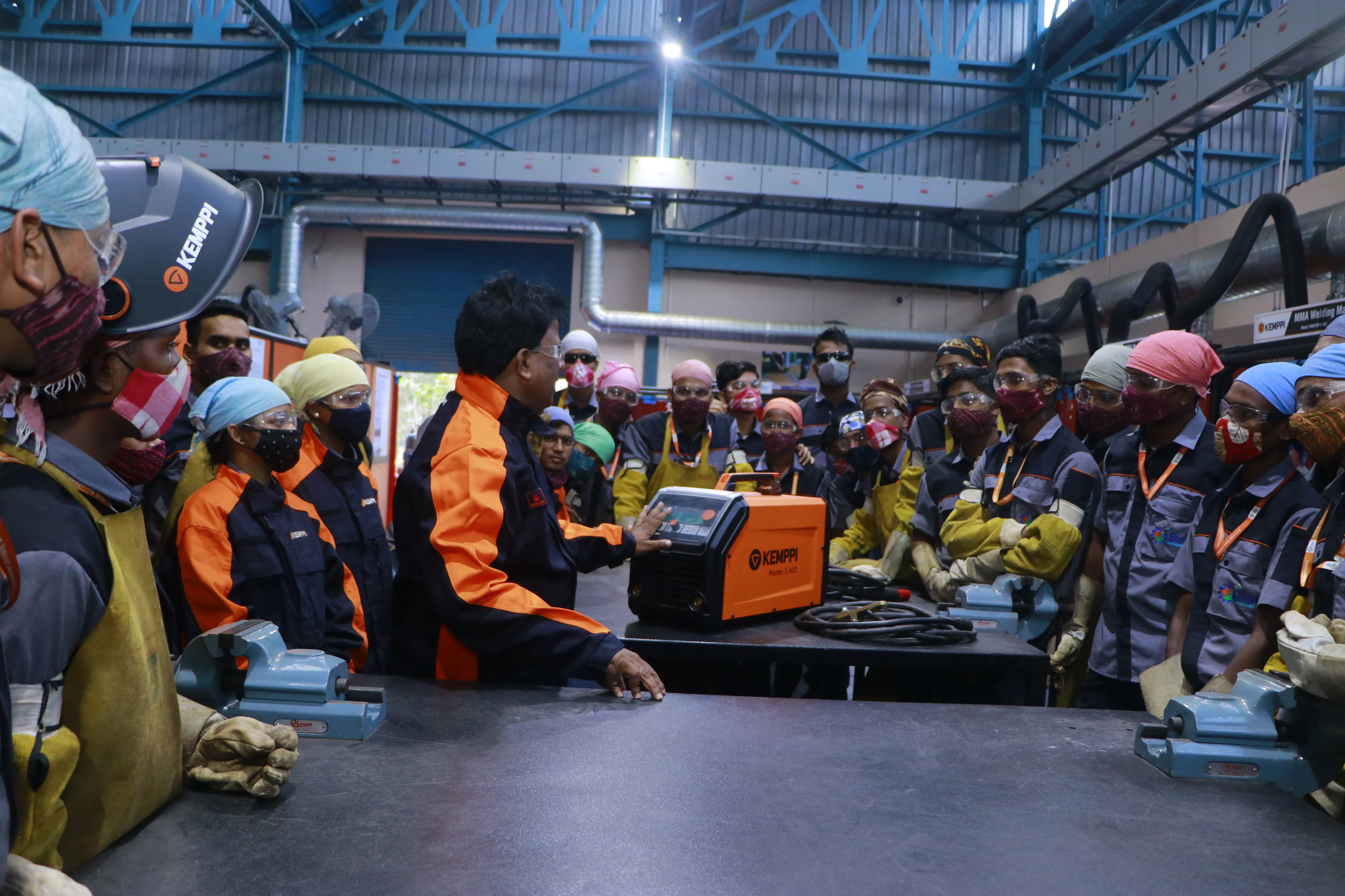 Industrial Welder — gallery photo 3