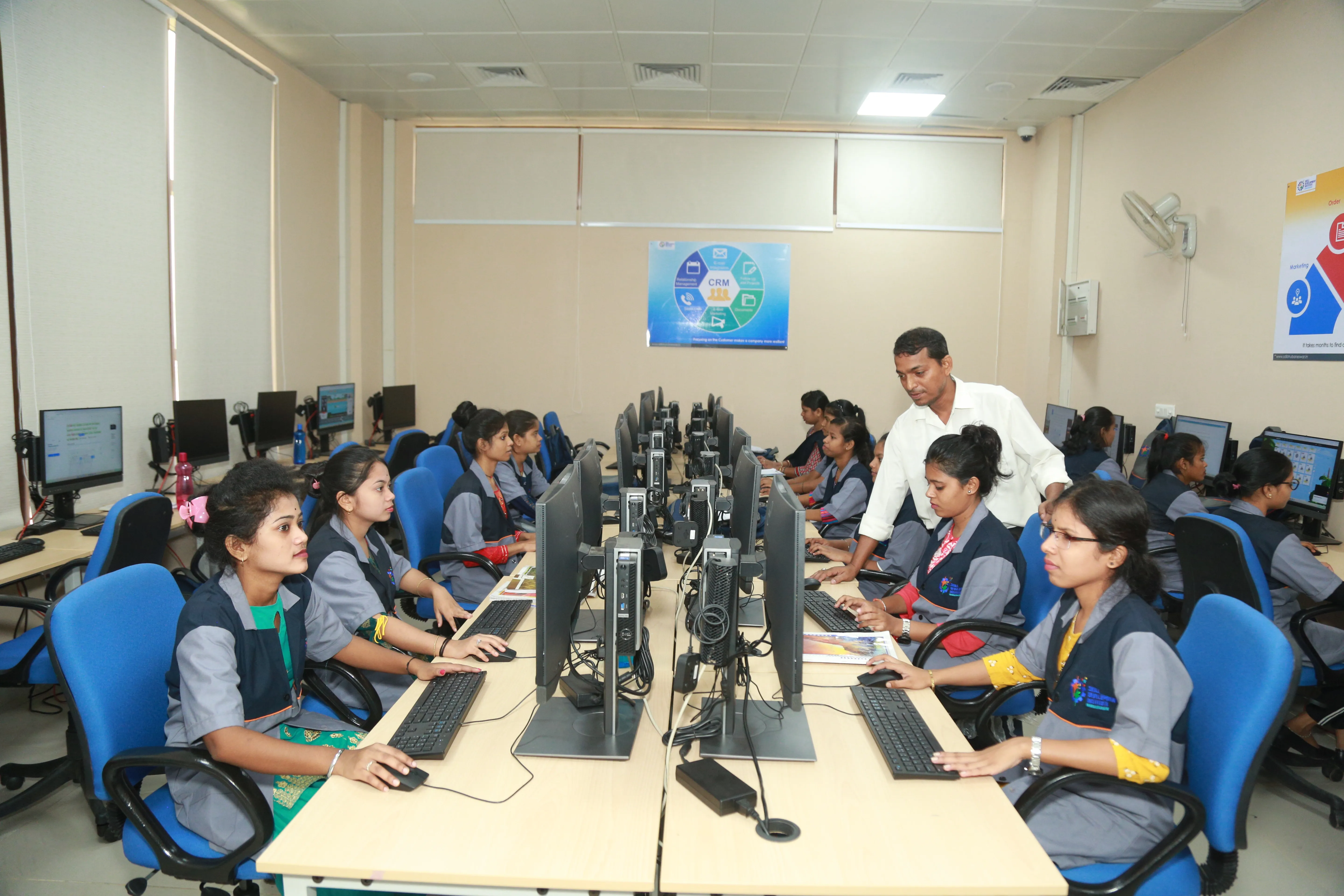 CRM Domestic (Voice) — gallery photo 3